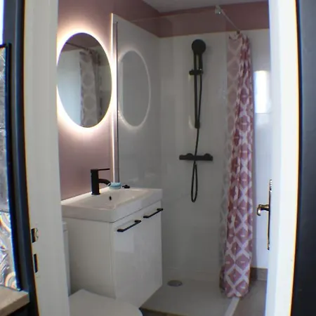 Joli En Rez-de-chaussee * Pradines (Lot)